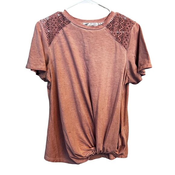 Jolt Junior's Crochet Shoulder Twist-Front Tee Shirt Top Size Large - Picture 4 of 14